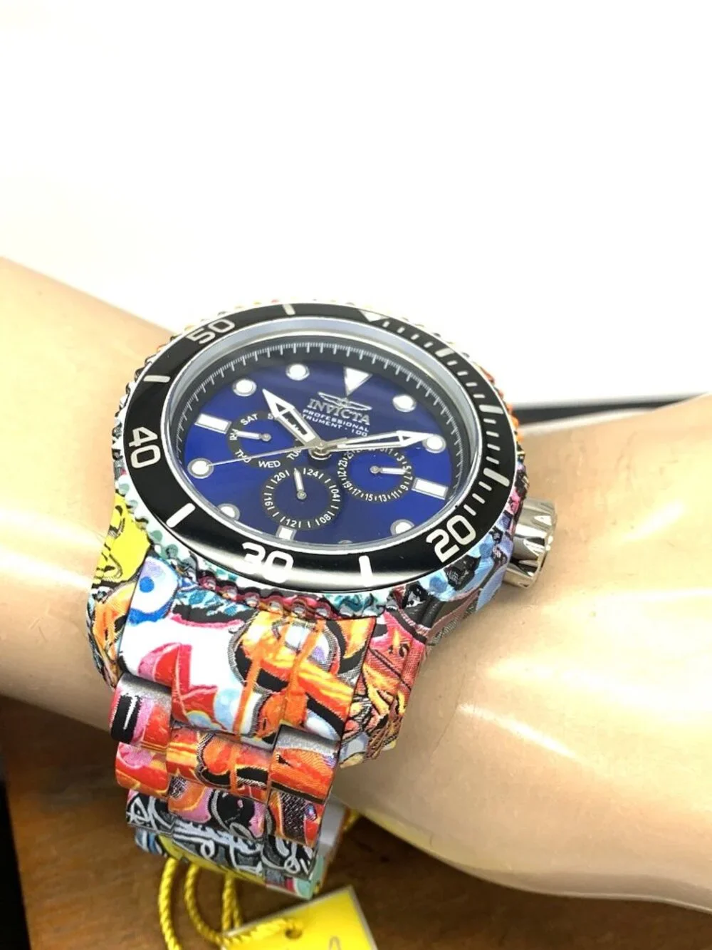 Invicta Mens Watch 47856 Pro Diver Graffiti Quartz Blue Dial Day Date Steel 48mm